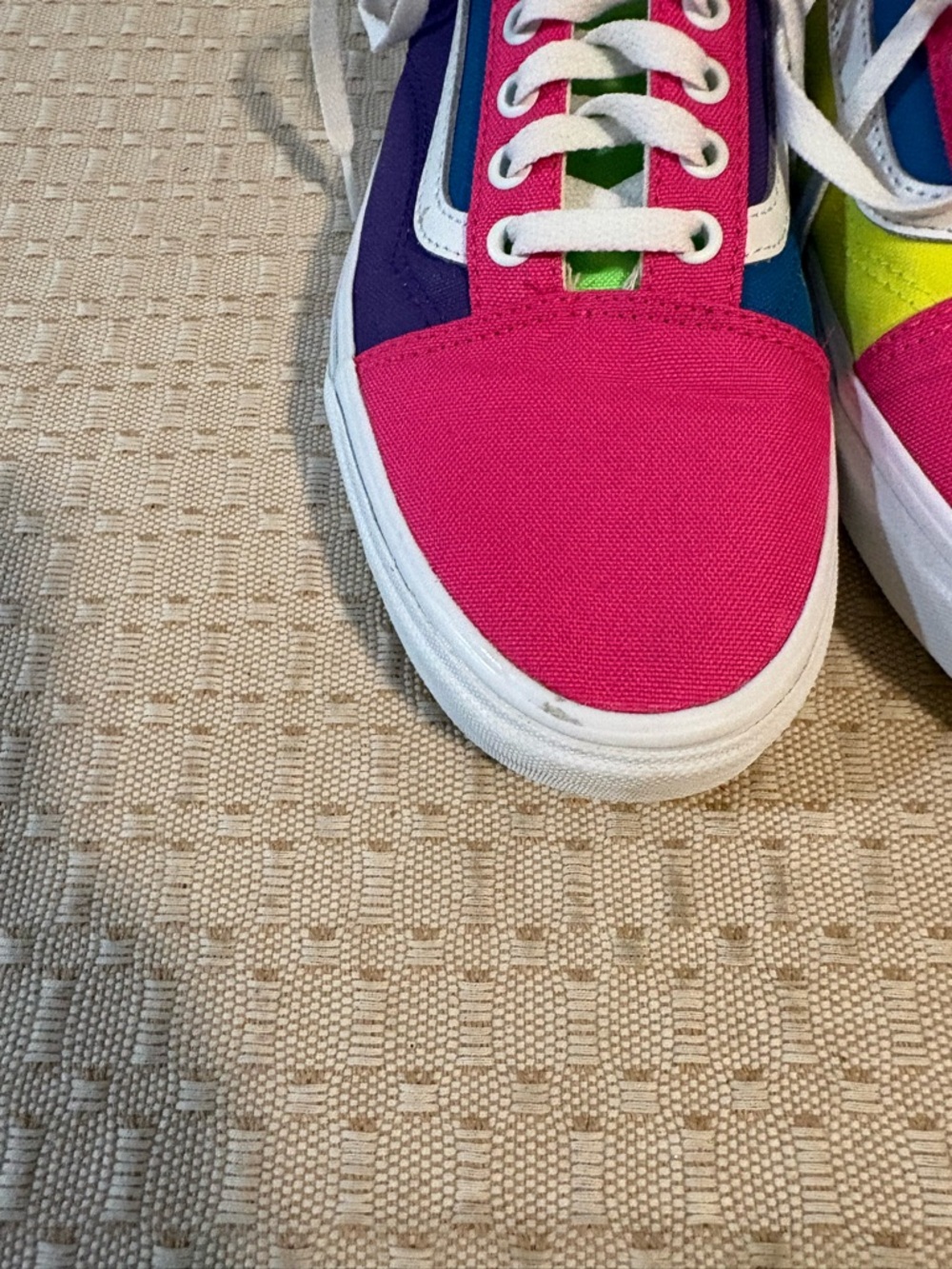 VANS Canvas Sneakers in Pink, Blue & Yellow Women’s size 11 Men’s size 9.5 - Picture 12 of 16